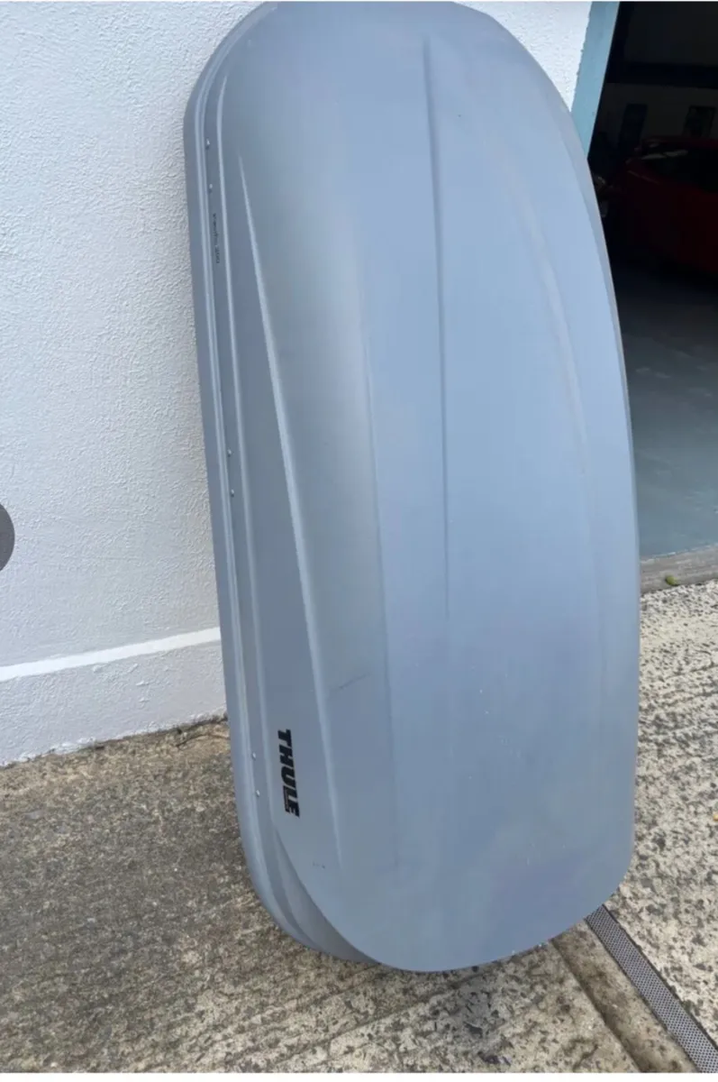 Roof box - Image 2