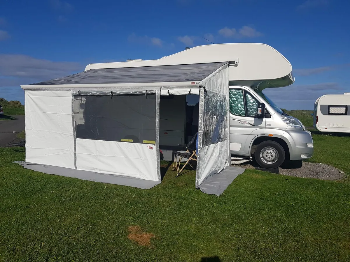 Motorhome - Image 2