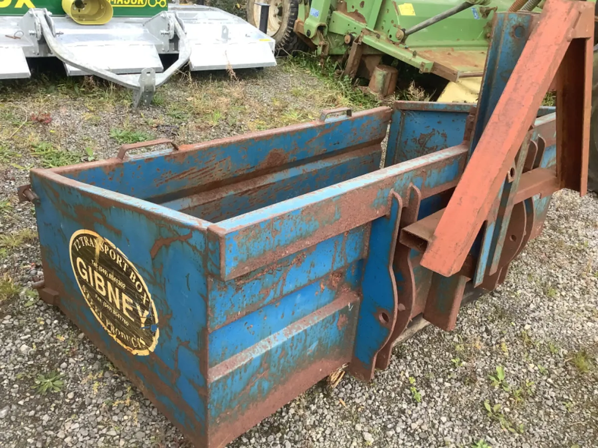 Gibney 6 ft. transport box - Image 3