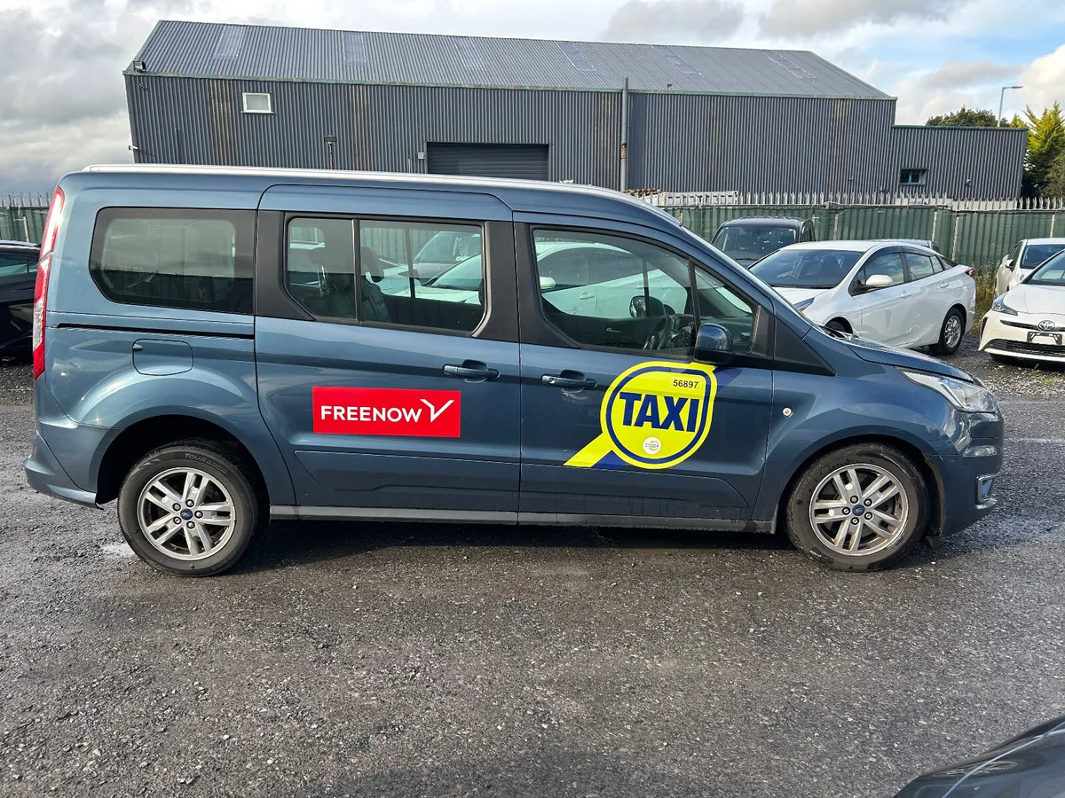 2019 Ford Tourneo automatic diesel NEW TAXI PLATE - Image 4