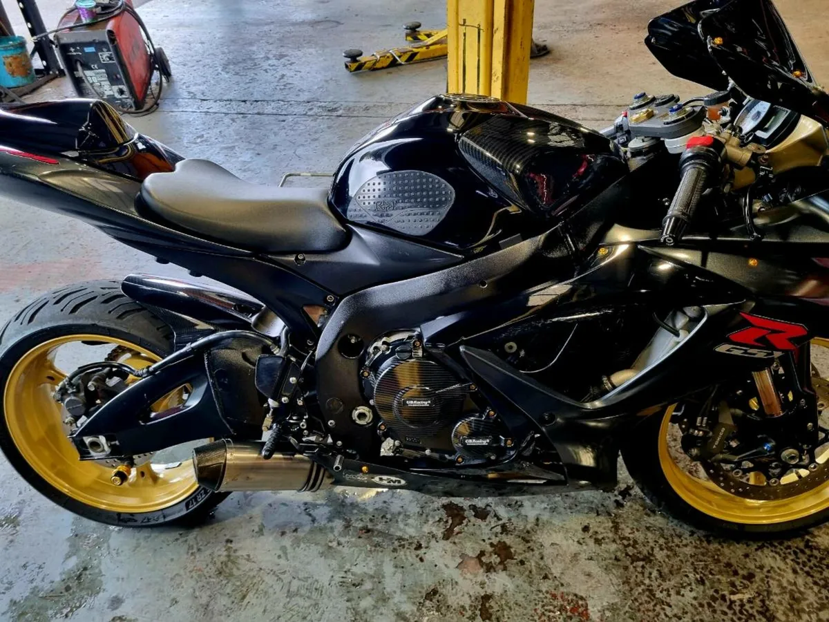 Suzuki gsxr 750 - Image 4