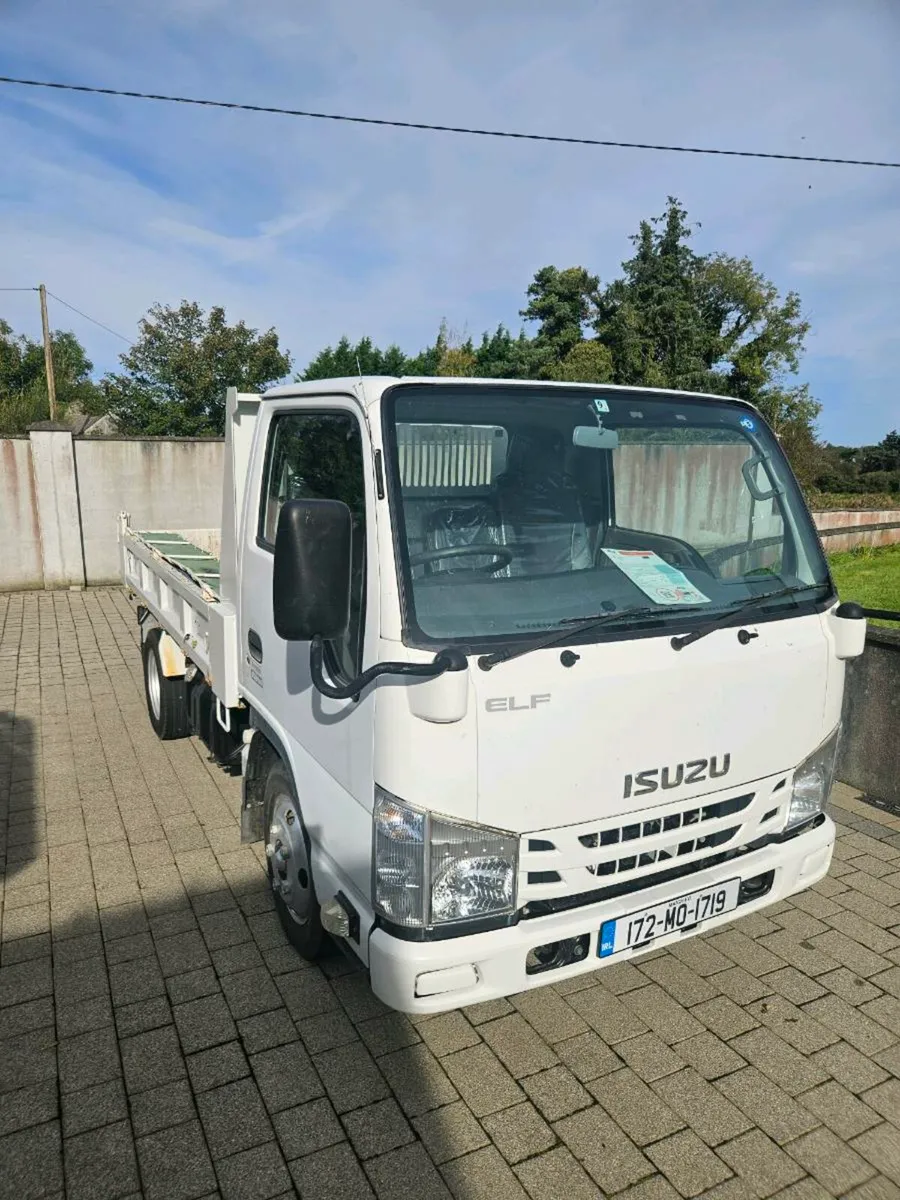 Izuzu ELF tipper van - Image 1