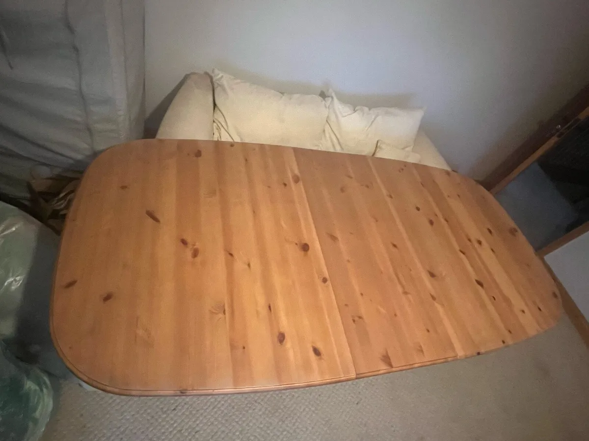Kitchen table - Image 2