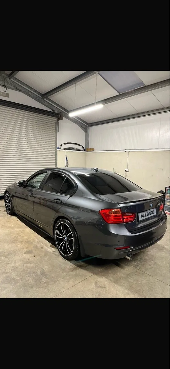 Bmw 320 - Image 1