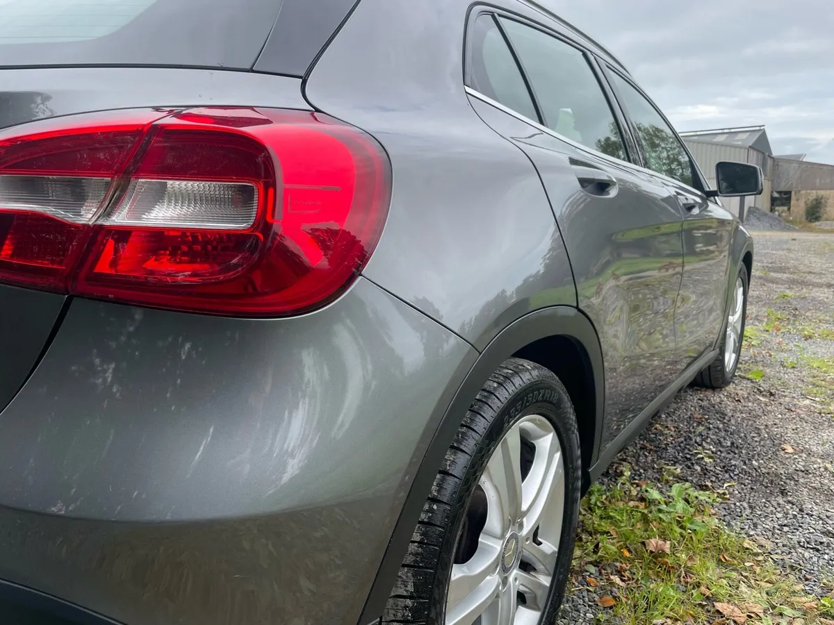 Mercedes-Benz GLA 2015 - Image 4