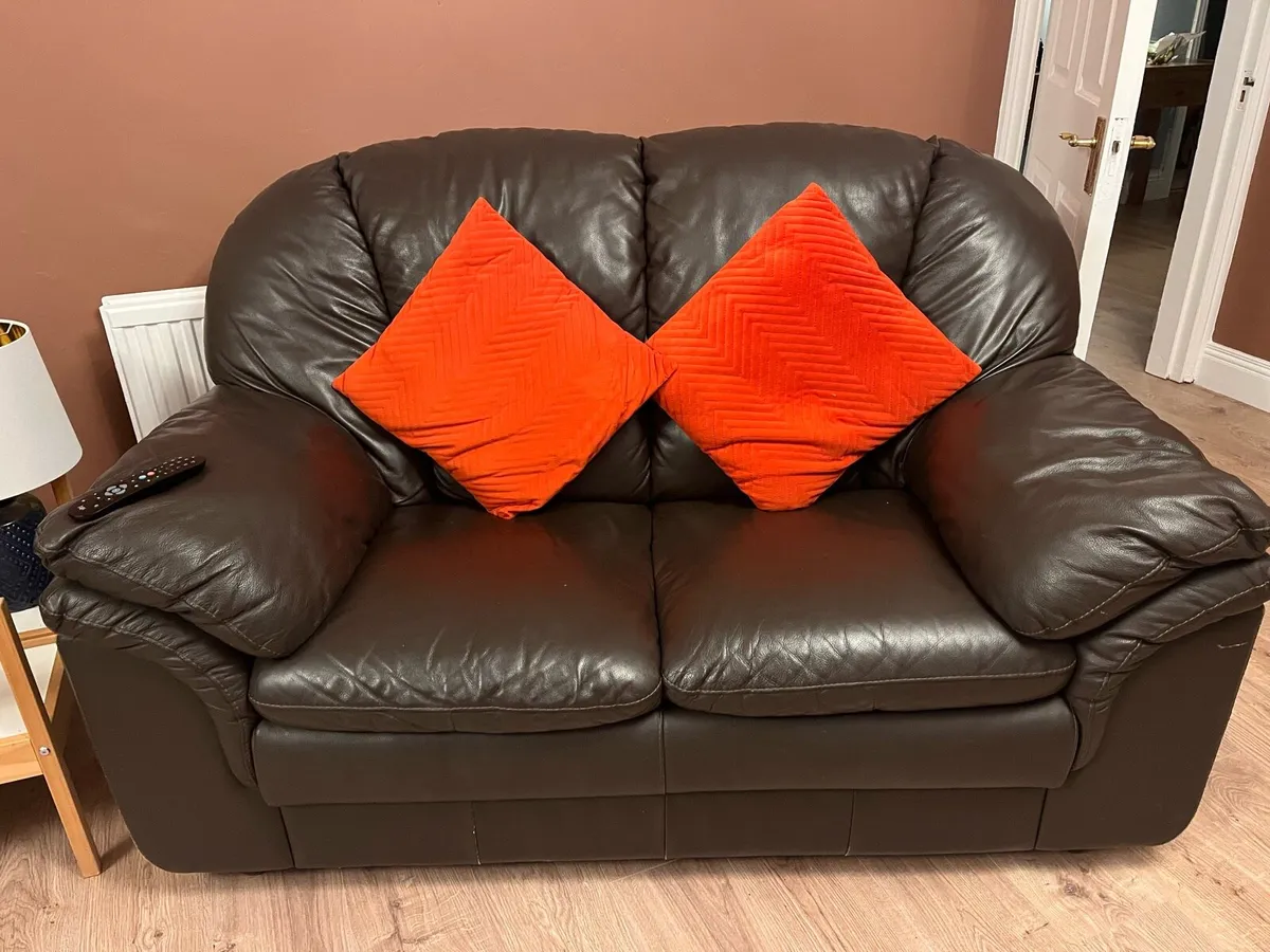 3 + 2 + 1 leather sofa - Image 2