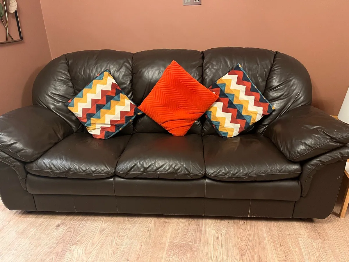 3 + 2 + 1 leather sofa - Image 3