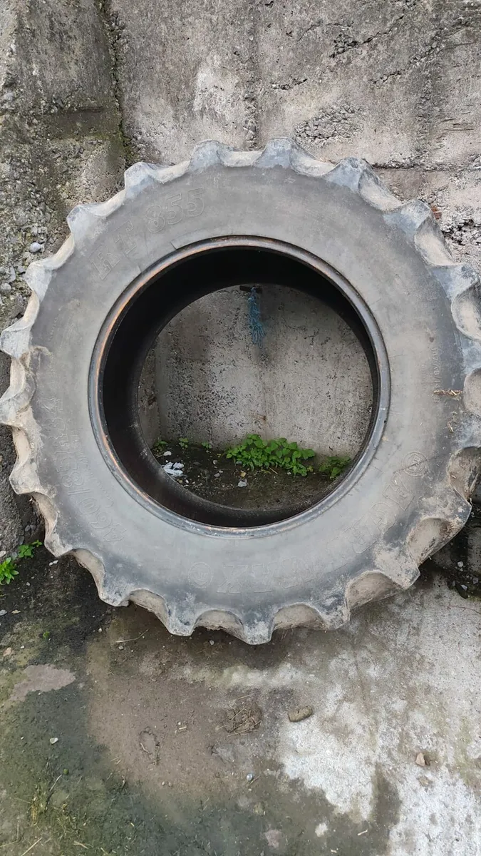 Tractor tyres - Image 2