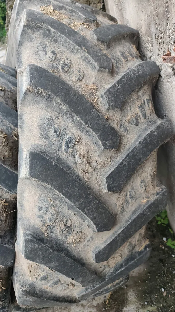 Tractor tyres - Image 3