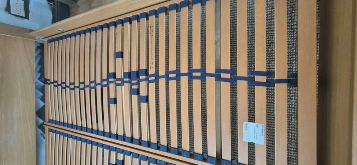 Solid Oak King Size bed frame. - Image 4