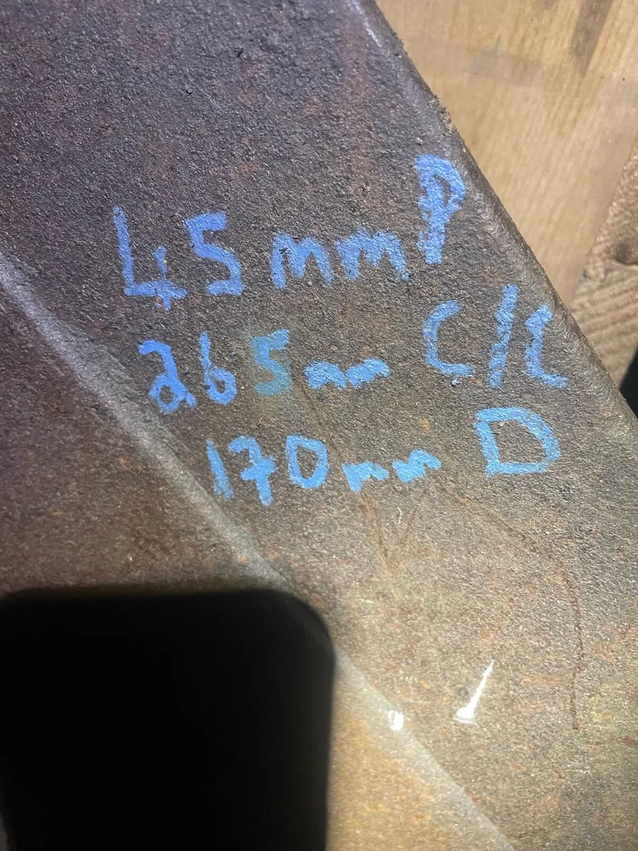 Digger 45mm pin hitch / Buckets - Image 4