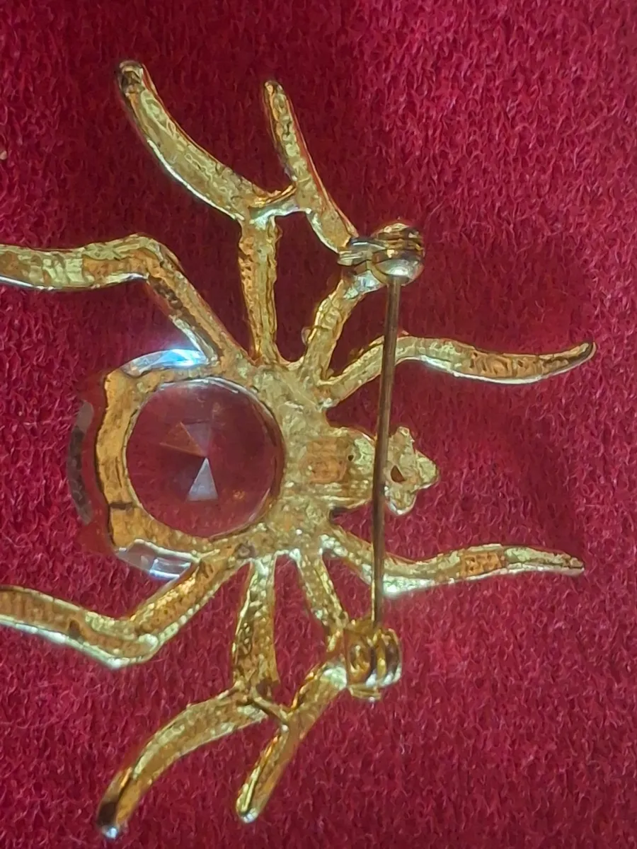 Unique brooch. - Image 2