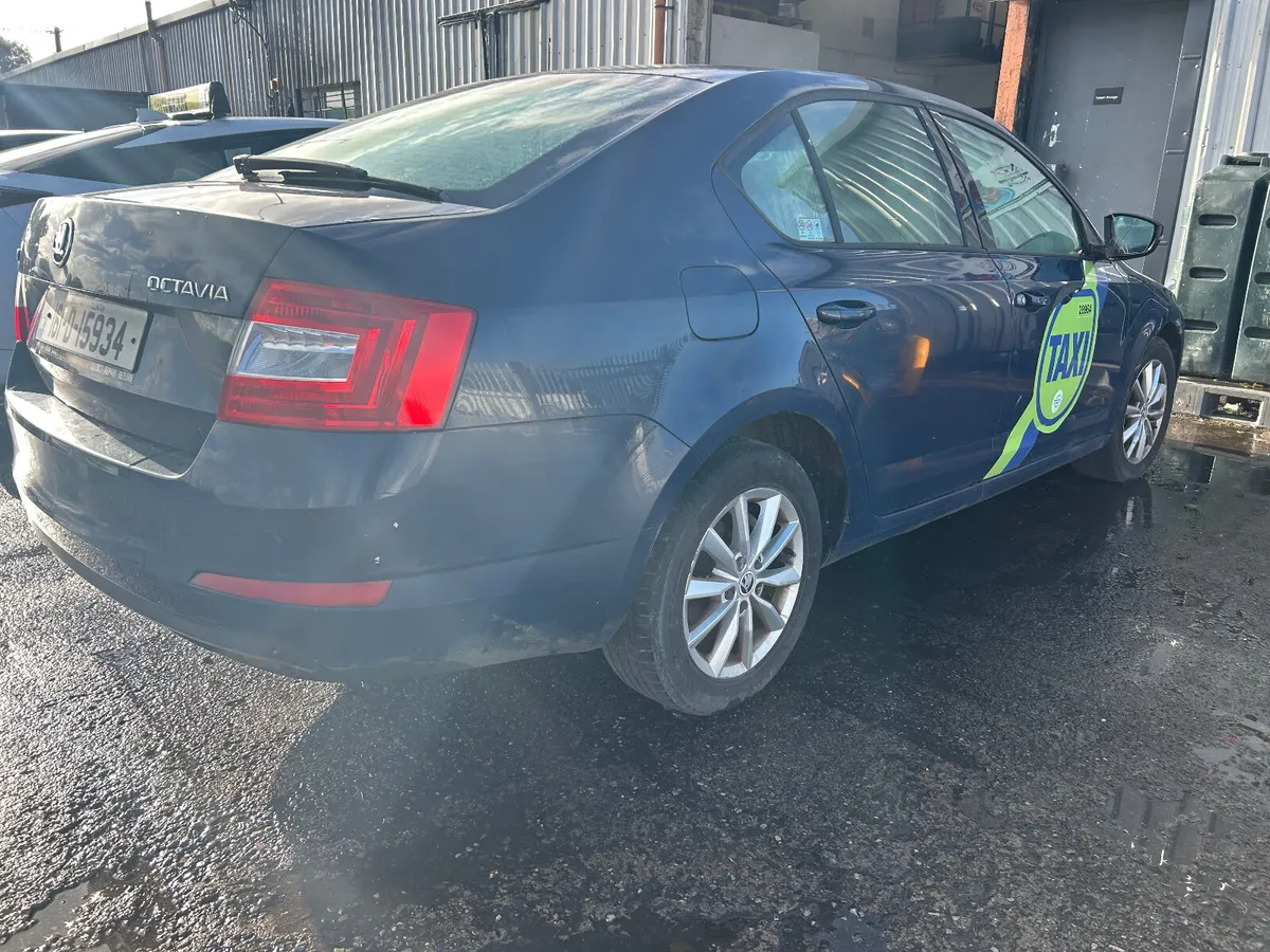 2016 Skoda Octavia 1.6 DIESEL AUTOMATIC - Image 2
