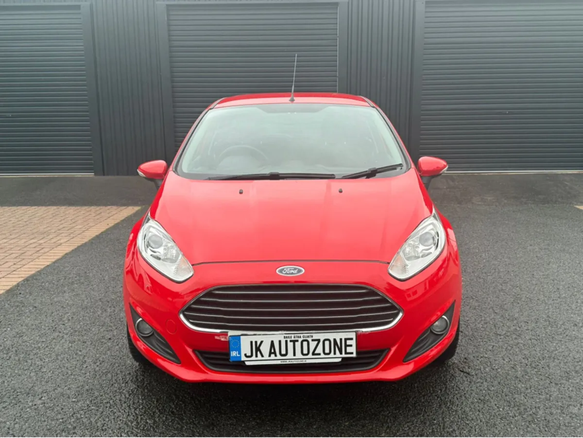 Ford Fiesta 1.0 ZETEC 5DR - Image 2