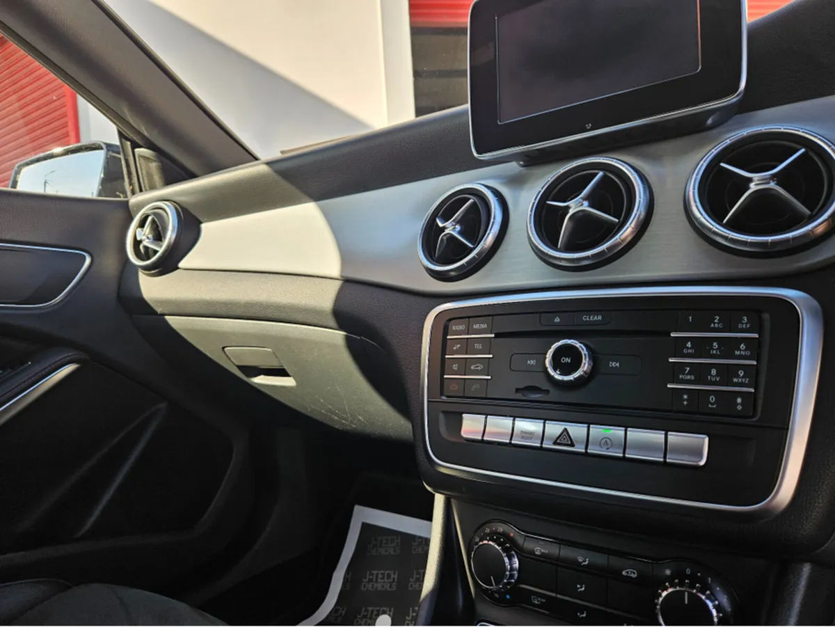 Mercedes-Benz CLA 220 D AMG SPORT 4DR AUTO - Image 4