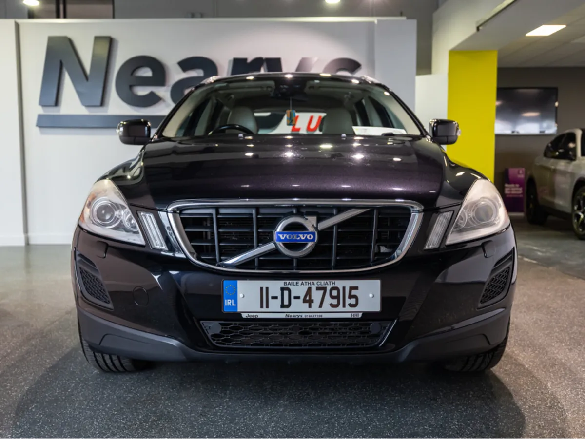 Volvo XC60 2.0 D DRIVE SE LUXURY 5DR - Image 2