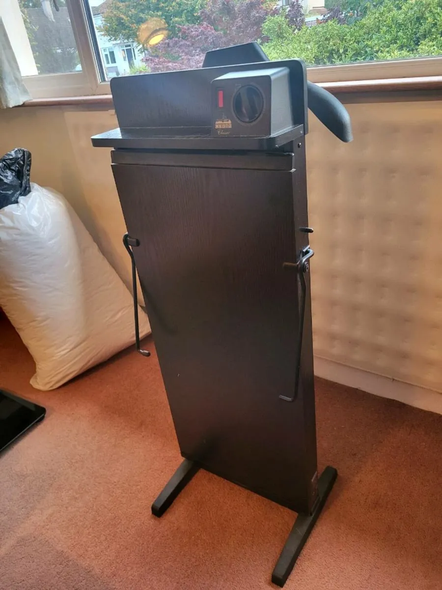 Corby trouser press - Image 1