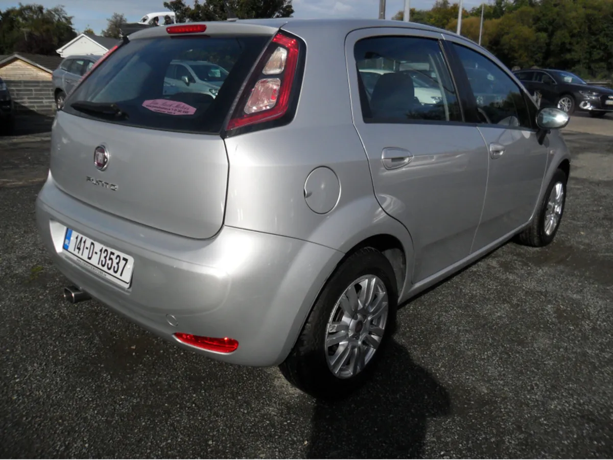 Fiat Punto EASY 1.2 4DR   VERY LOW MILEAGE.... - Image 3