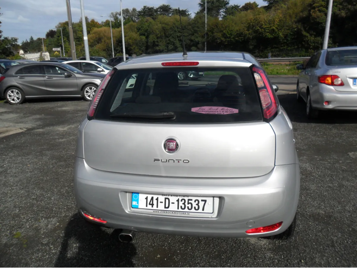 Fiat Punto EASY 1.2 4DR   VERY LOW MILEAGE.... - Image 4