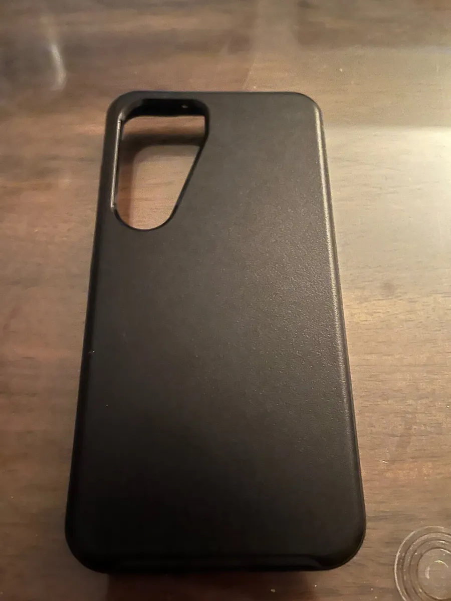 Samsung S23 128Gb plus Otterbox Cover - Image 2