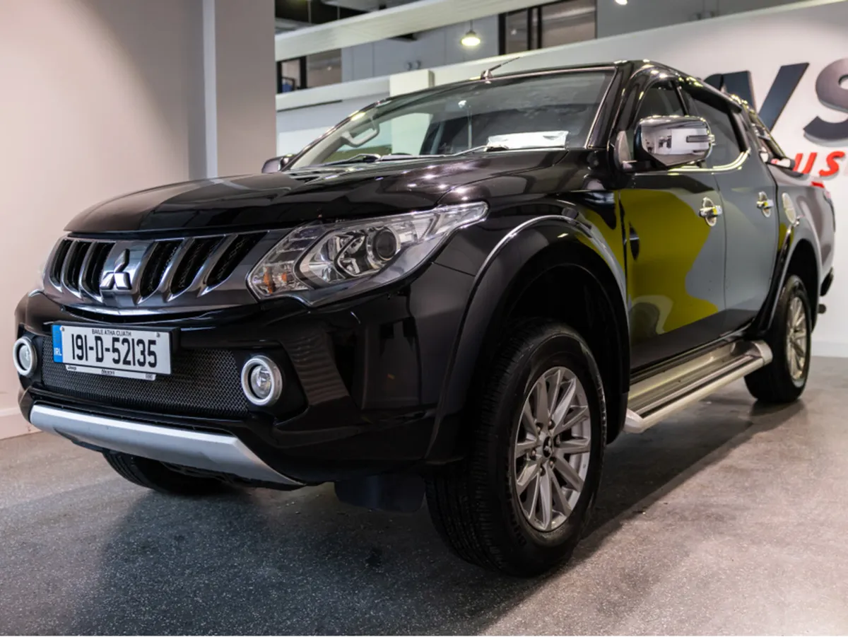 Mitsubishi L200 DID BARBARIAN DCB 2.5 CR 4WORK AUT - Image 3