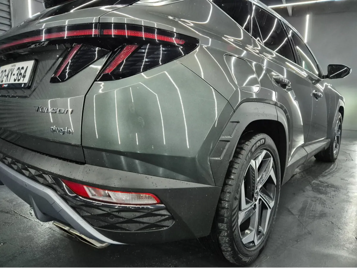 Hyundai Tucson IX35 EXECUTIVE PLUS 4WD 5DR AUTO - Image 4
