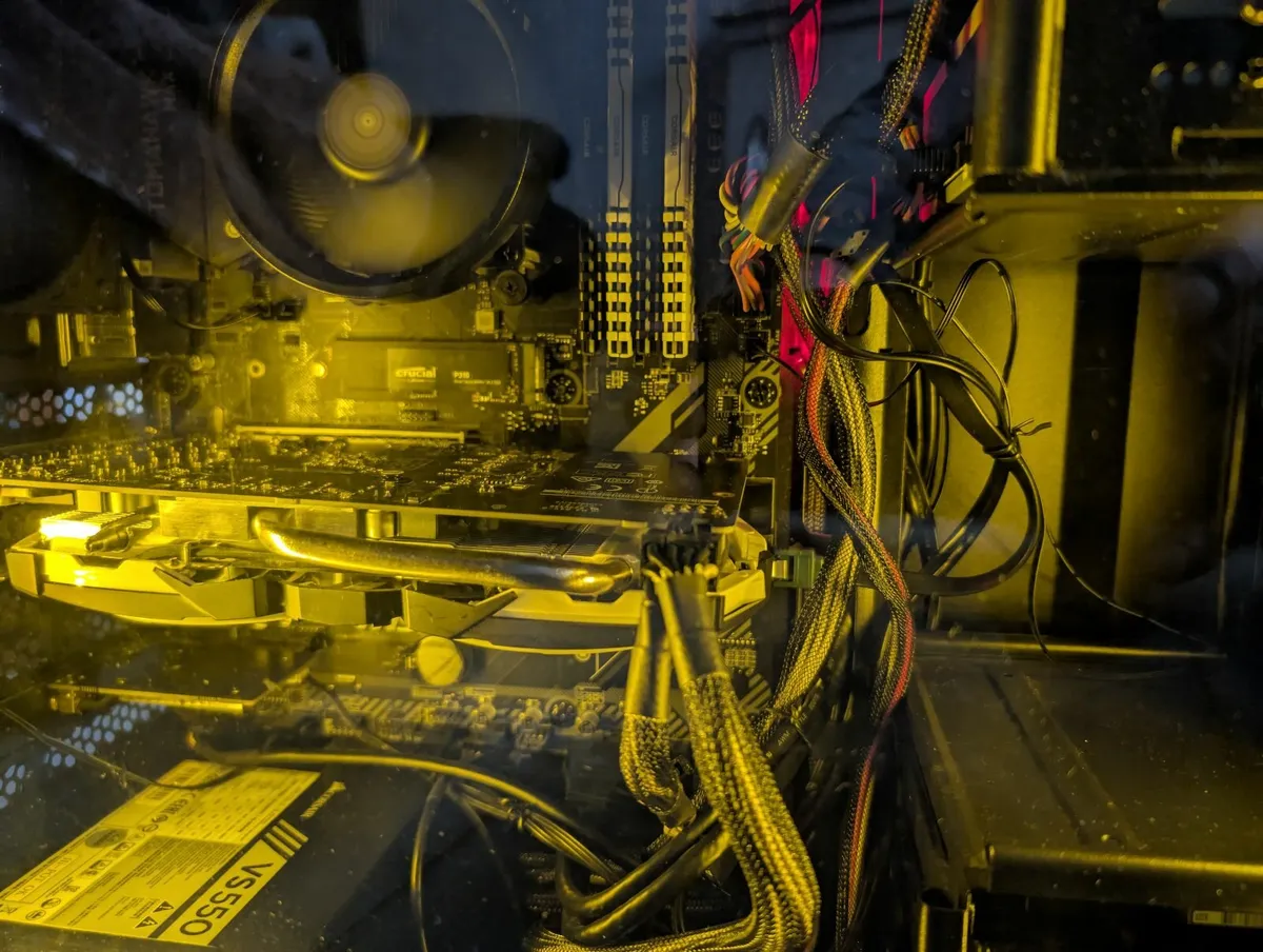 Gaming PC Amd Ryzen 5 Ram 32 GPU 8Gb/ 1,5TB/Win11 - Image 4