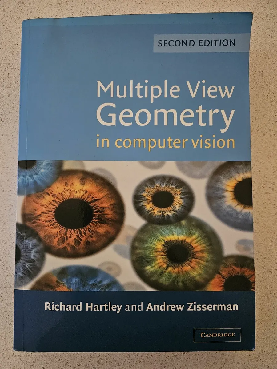 Book: Multiple View Geometry in Computer Vision - Image 1