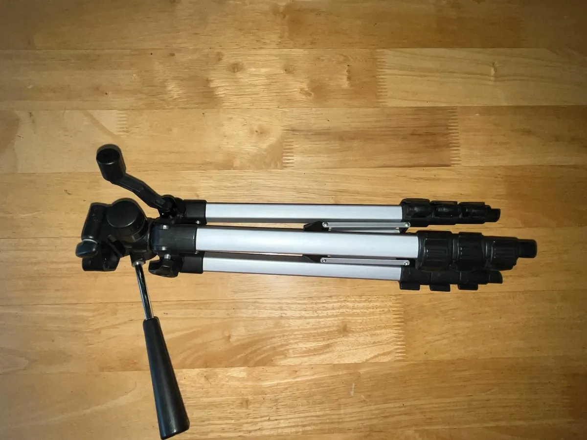 Tripod - Image 2