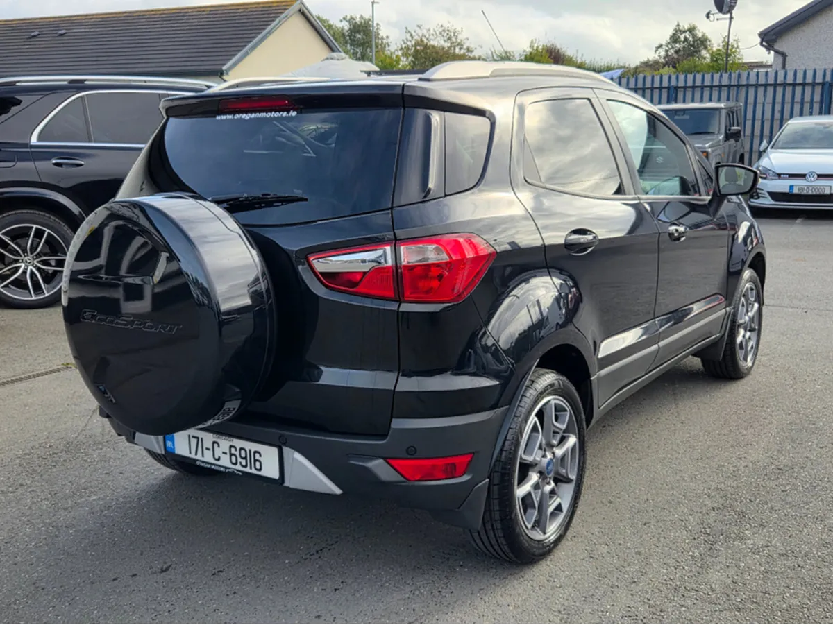 Ford EcoSport **VERY LOW MILEAGE** 1.5 TDCI TITANI - Image 4