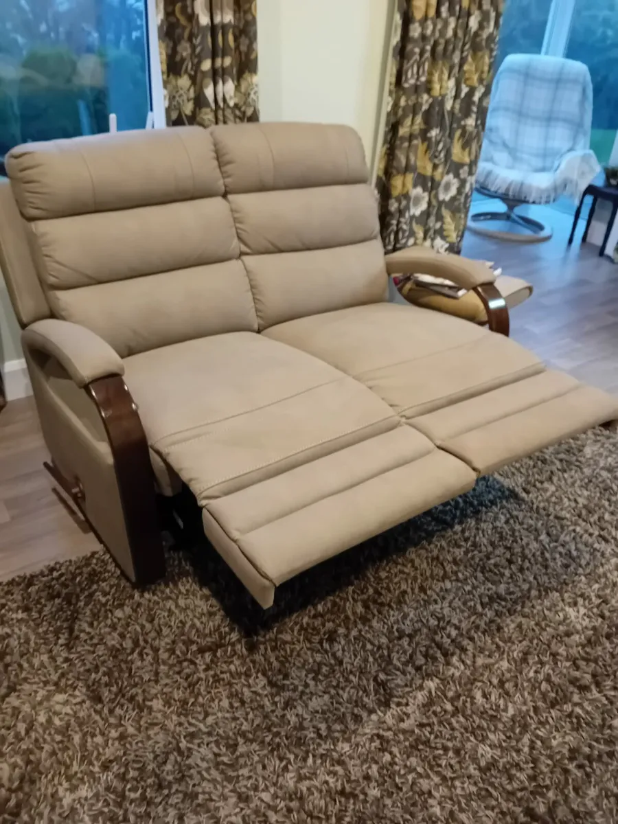 2 Seater Recliner Sofa - Image 2