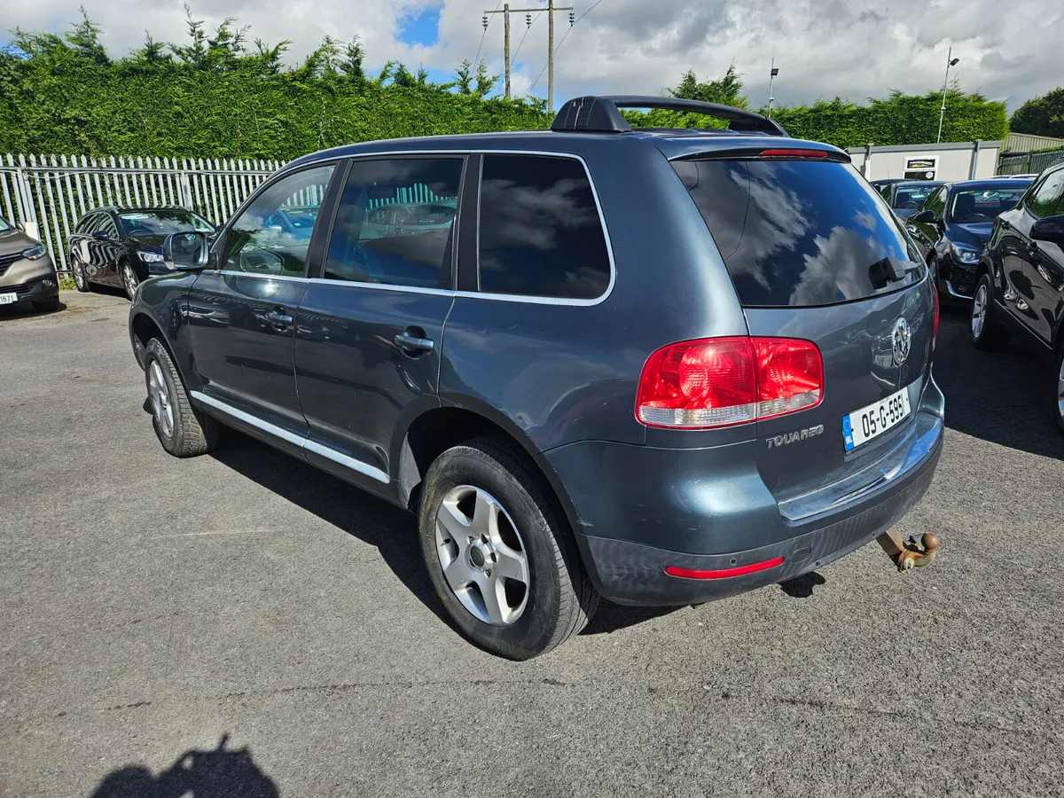 2005 vw tourag 2.5 tdi automatic - Image 4
