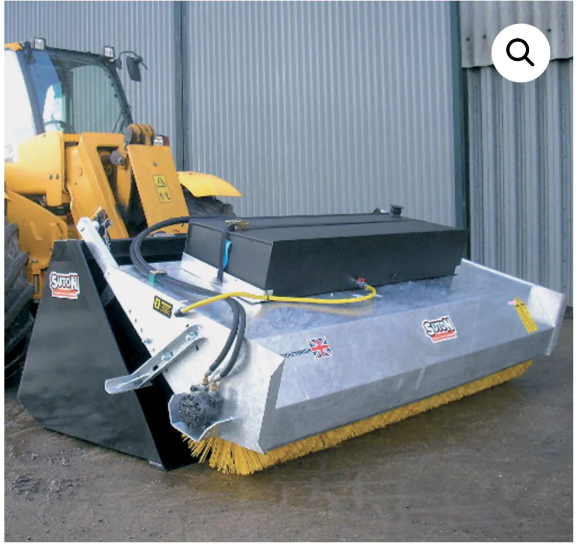 Sutton Bucket Brush - Image 1