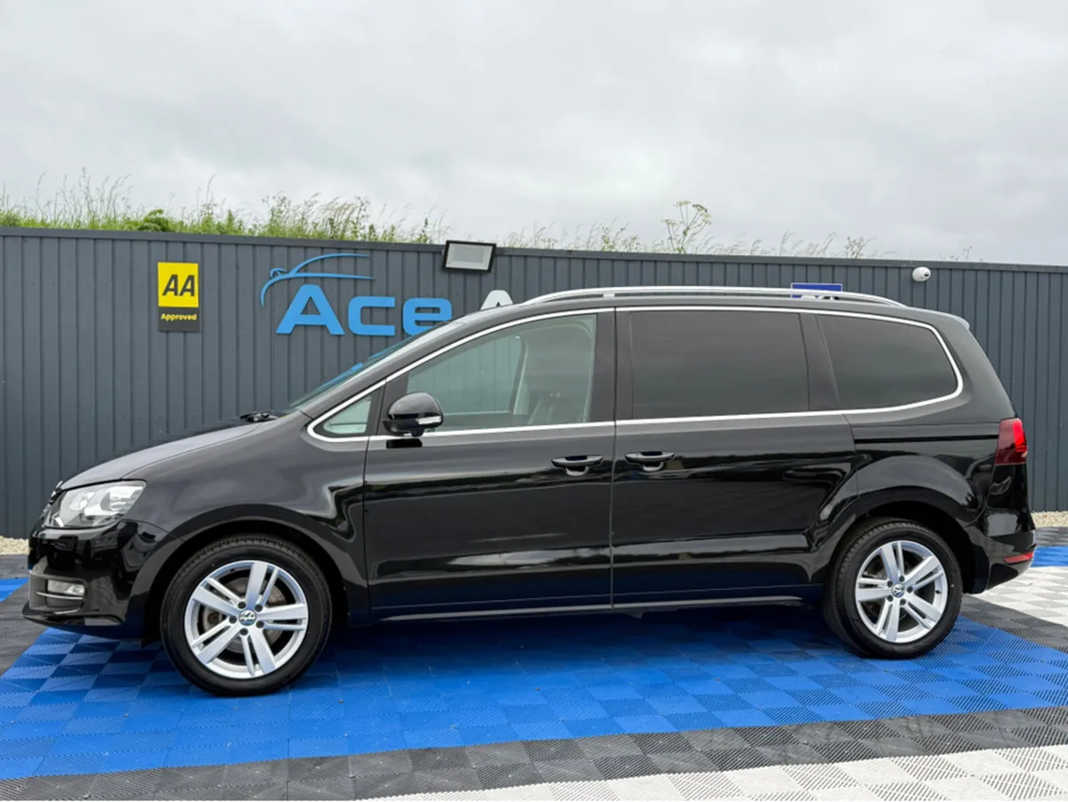 Volkswagen Sharan HIGHLINE - 1.4 PETROL - 7 SEATS - Image 4