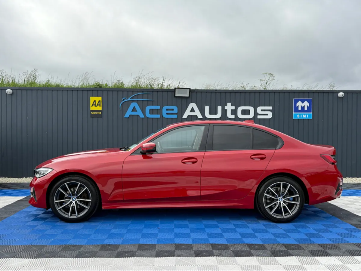 BMW 3-Series SPORT - 2.0L DIESEL - MANUAL - 12M WA - Image 4