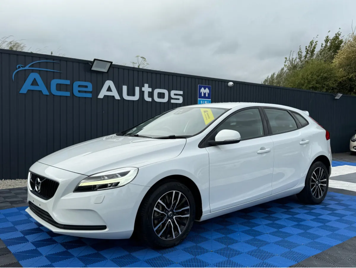 Volvo V40 SPORT - 2.0L DIESEL - AUTO - 12M WARRANT - Image 3