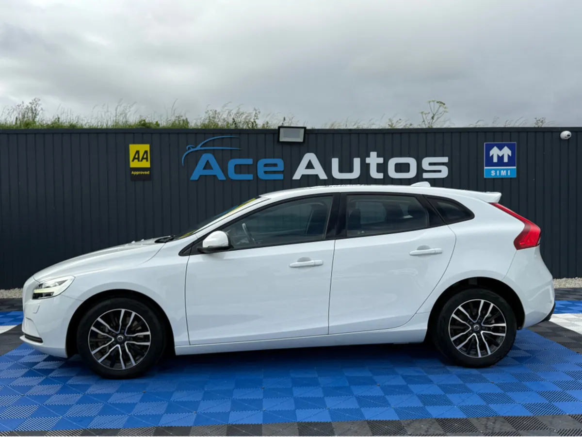 Volvo V40 SPORT - 2.0L DIESEL - AUTO - 12M WARRANT - Image 4