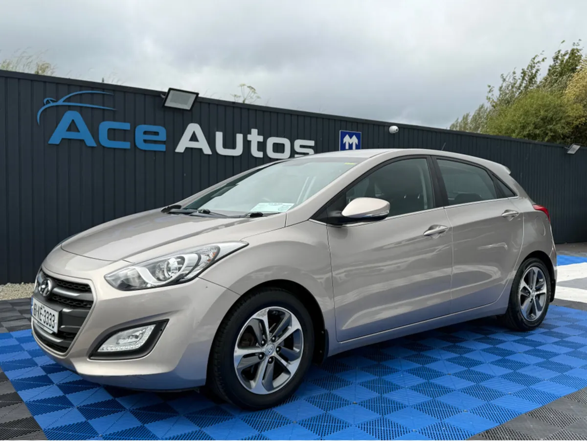 Hyundai i30 DELUXE - 1.4 PETROL - MANUAL - 12M WAR - Image 3
