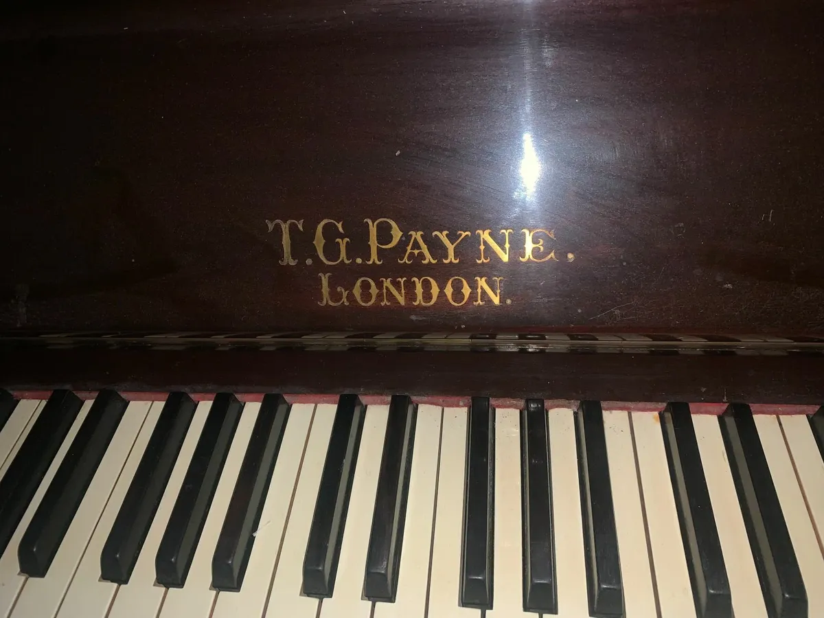Upright piano - Image 2