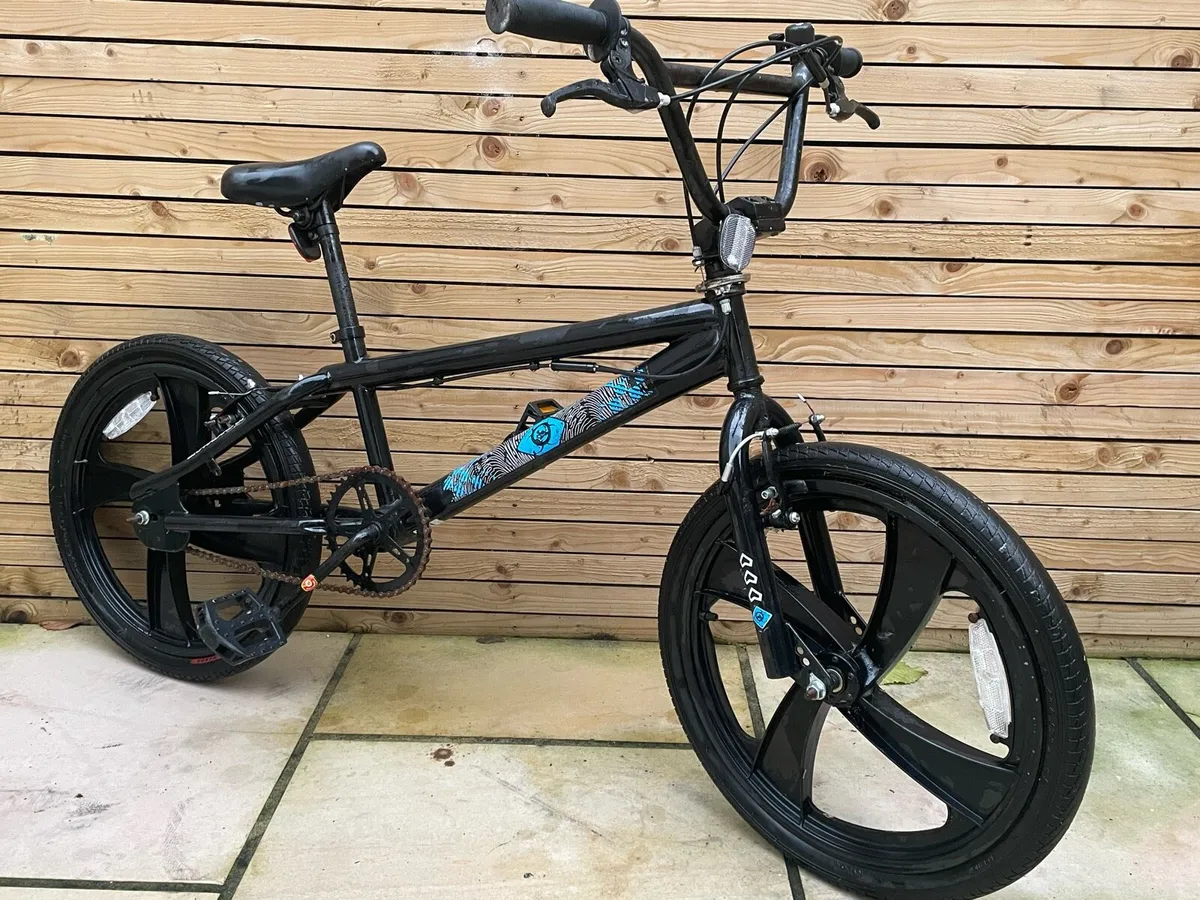 BMX stunt bike - Image 1