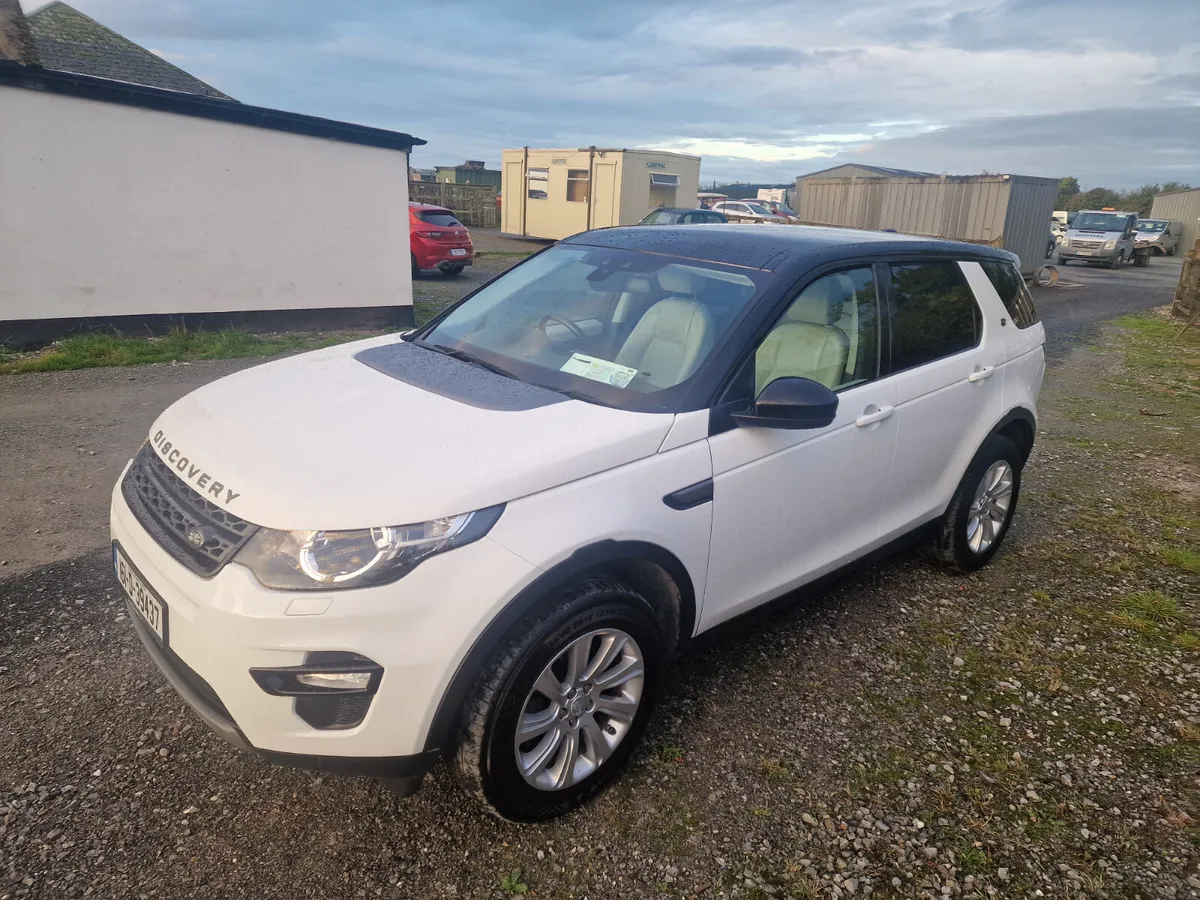 16 Land Rover Discovery Sport 7 SEATS - Image 4