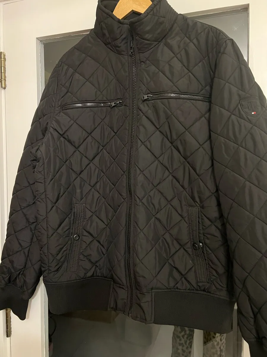 Tommy Hilfiger - Image 1