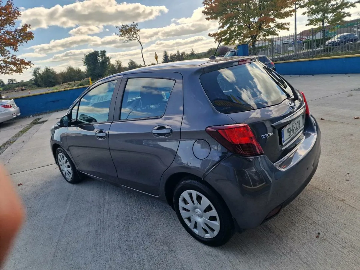Toyota yaris - Image 4