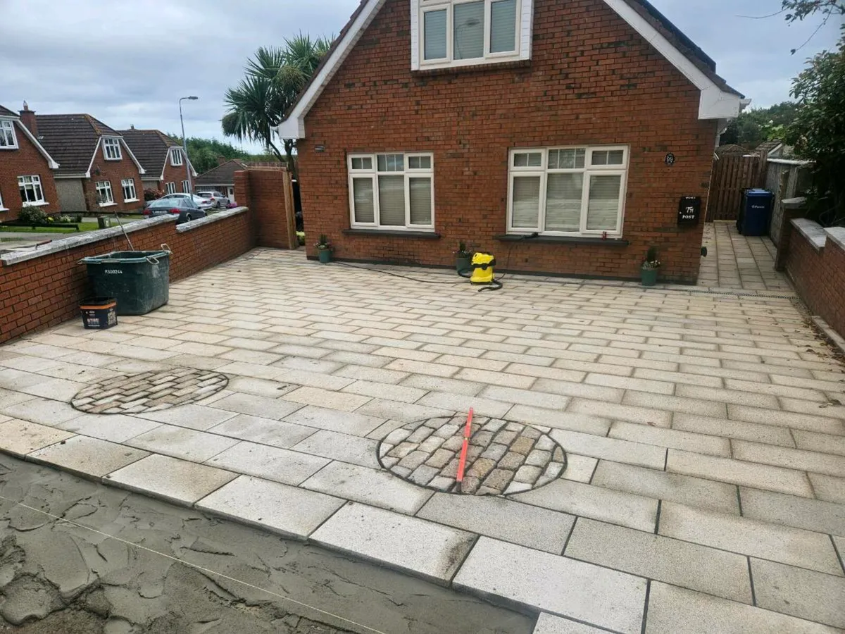 Bricklayer available for  brickwork/paving - Image 1
