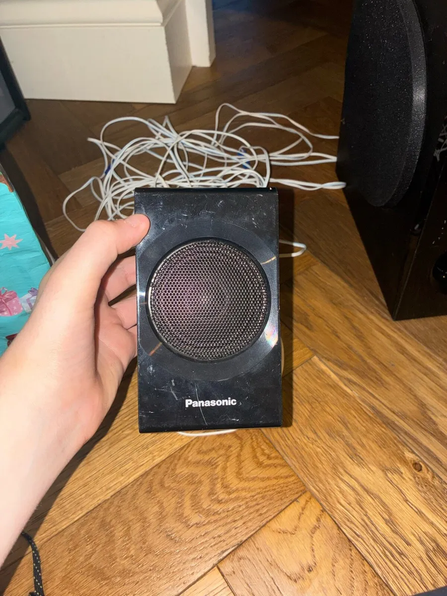 Panasonic Surround sound set and dvd player - Image 3