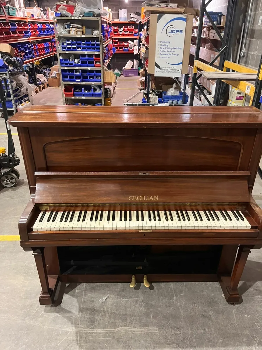 Upright Piano - Image 1