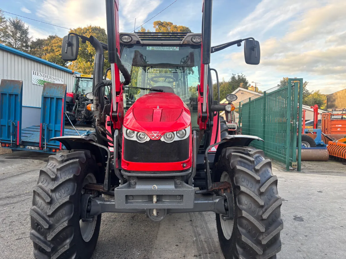 Massey Ferguson 5610 - Image 4