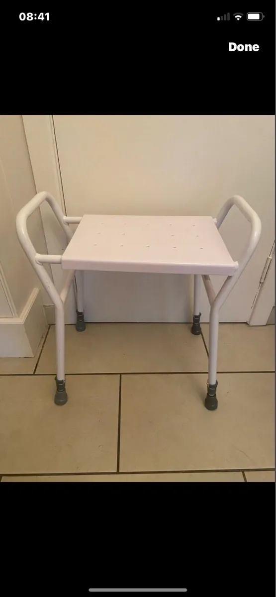 Murray’s Shower Seat - Image 1