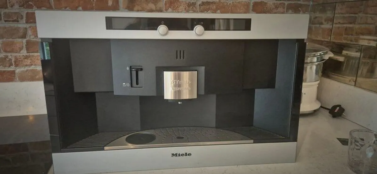 miele nespresso machine ( parts or repair) - Image 1