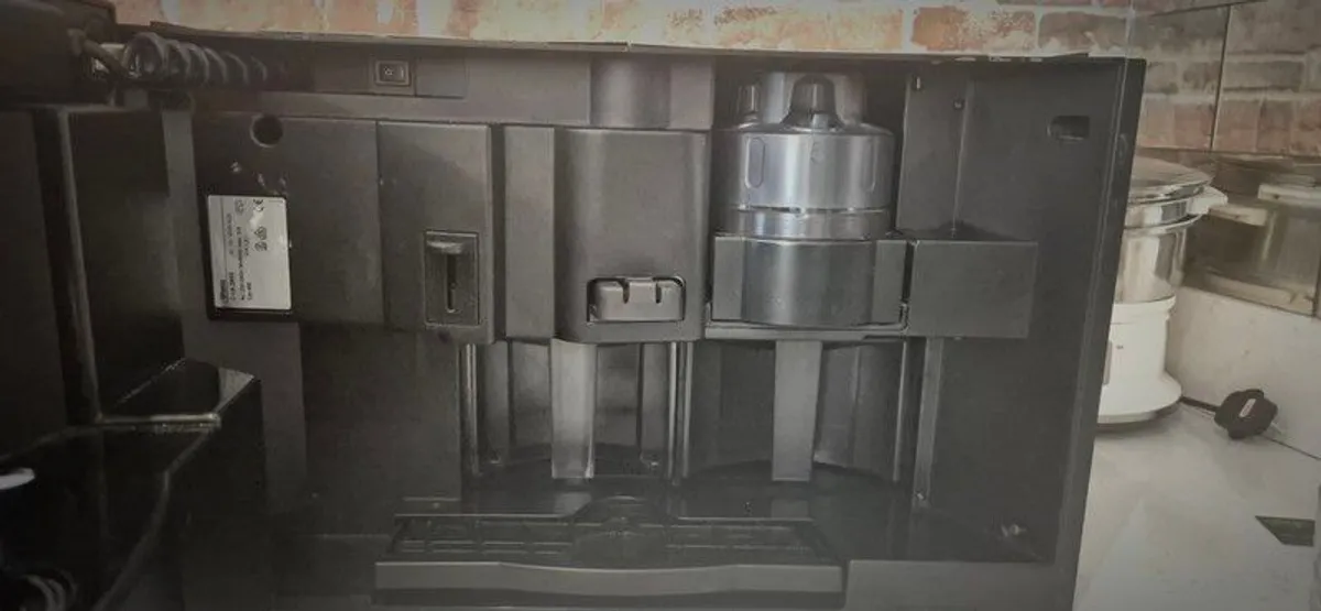 miele nespresso machine ( parts or repair) - Image 2
